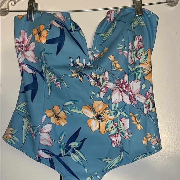 strapless floral body suit - Picture 2 of 7